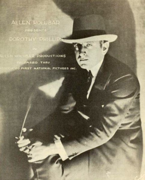 Allen Holubar