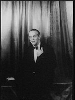 Raymond Massey