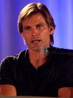 Casper Van Dien