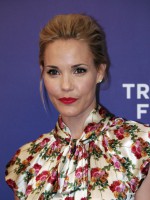 Leslie Bibb