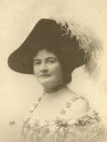 Lucille La Verne