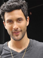 Noah Mills