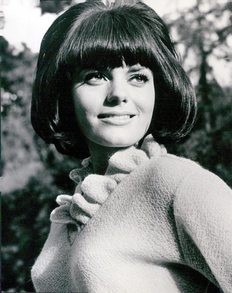 Nina Wayne