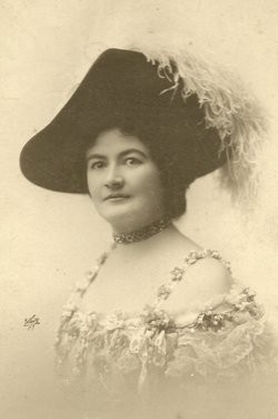 Lucille La Verne