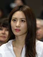 Claudia Kim