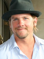 Zachary Knighton