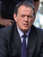 Kevin Whately