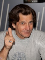 Dirk Benedict