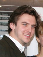 Dan Stevens