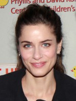 Amanda Peet