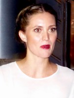 Evelyne Brochu