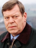 Warren Clarke